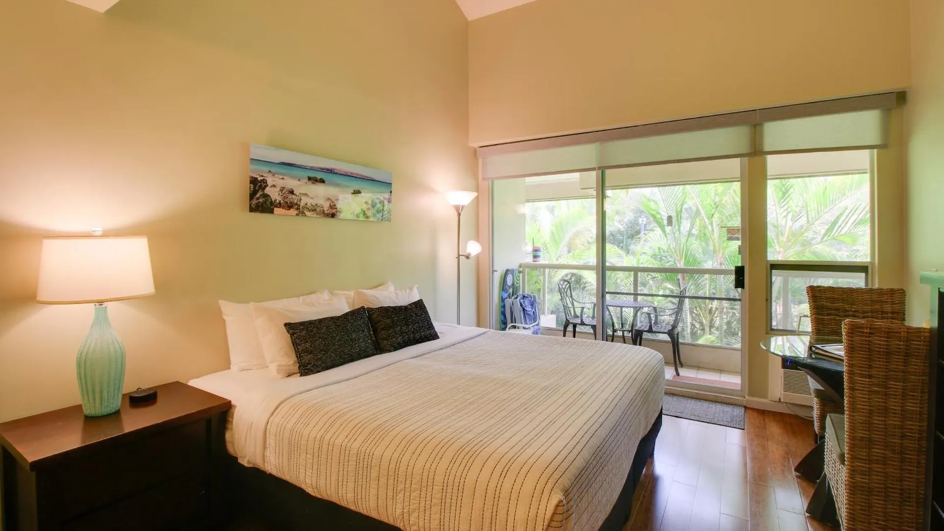 Kihei Beach Retreat With Pool Access, Walk To Shore! Wailea  Apartment